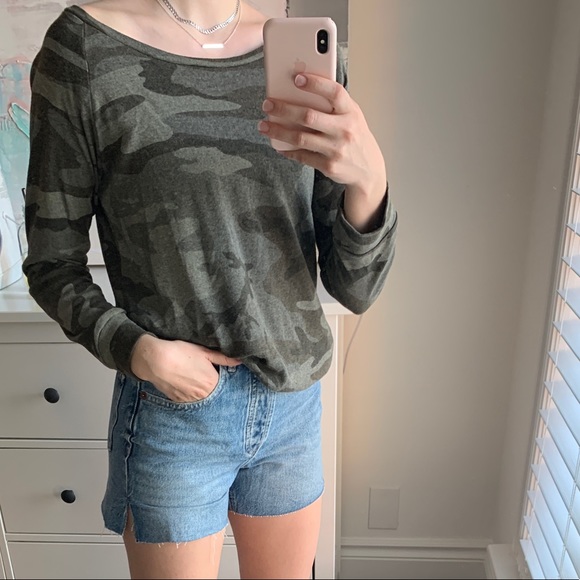 Camo Aritzia Long Sleeve Top - Picture 4 of 4
